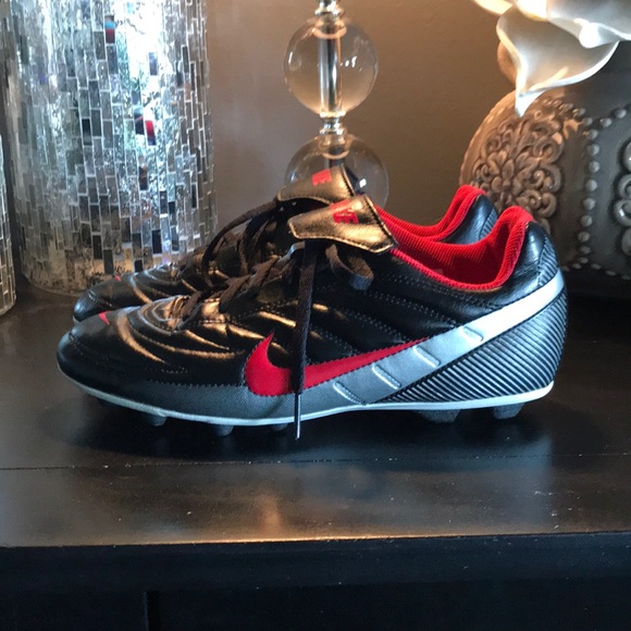 ⚽️ Nike Jr. Park Youth Soccer Cleats 5.5 EUC